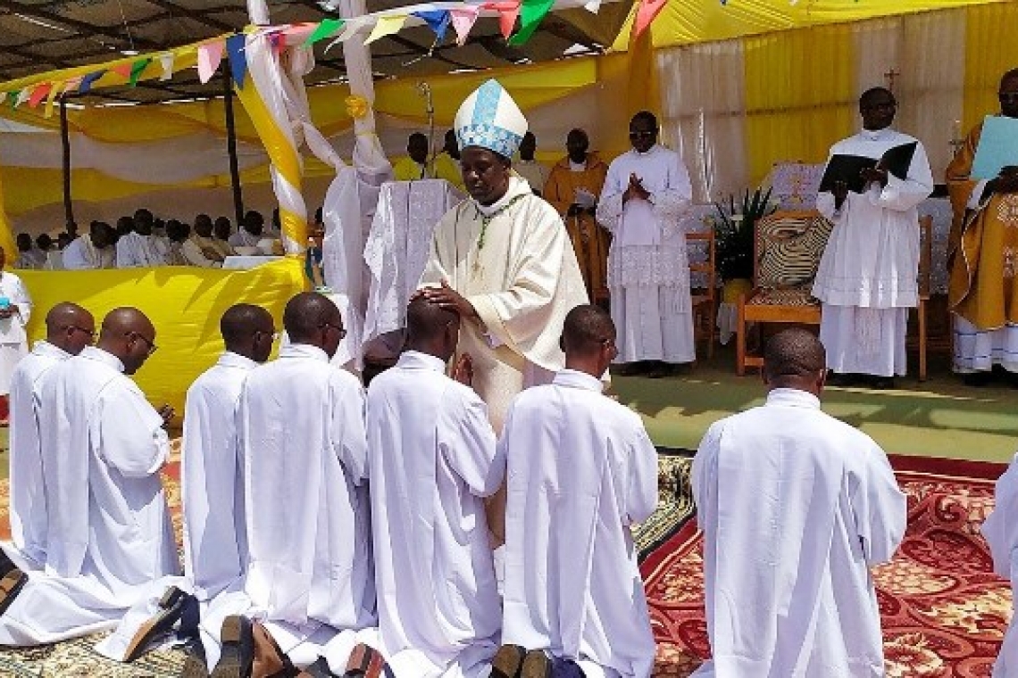 PARUWASE YA GITWENZI YARATEWE ITEKA RY’UKWAKIRA IMIGIRWA Y’UKWATIRA ABASASERDOTI MURI DIYOSEZE YA NGOZI